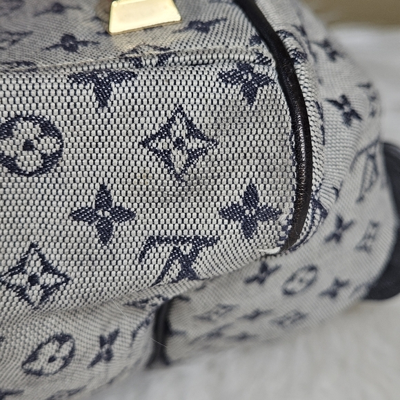 SOLD....Vintage Louis Vuitton Josephine GM Mini Lin VI0049 - Picture 12 of 15